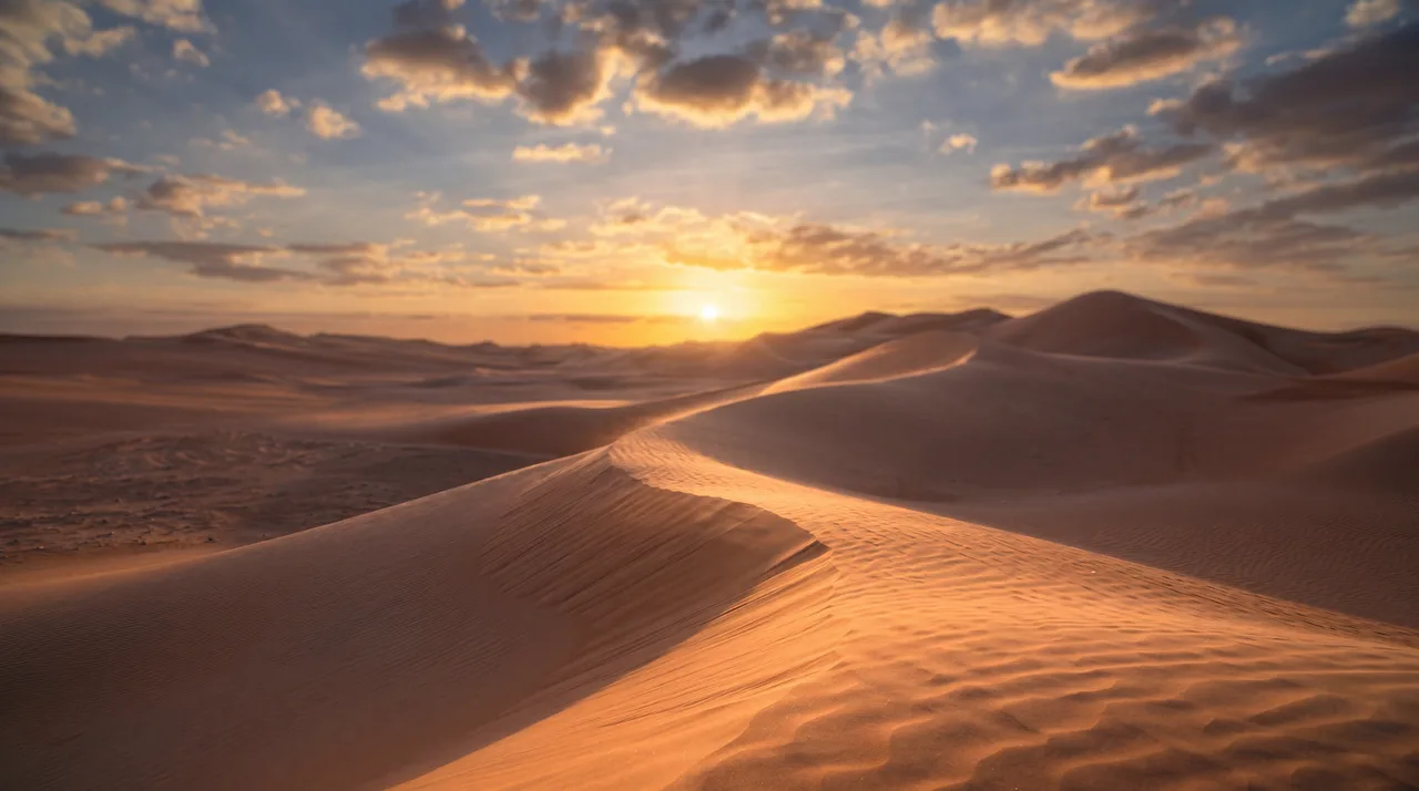 Desert dunes — Golden Hour